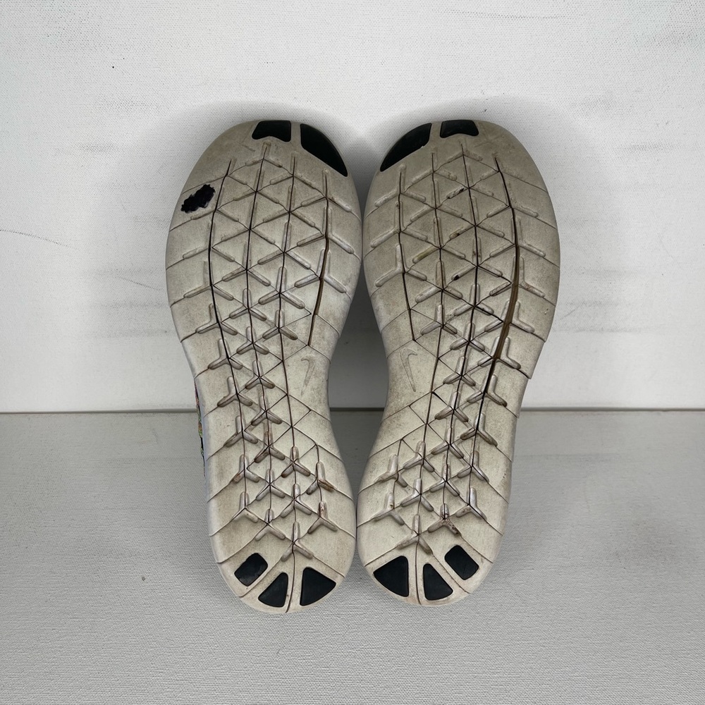 Nike Free Rn Flyknit - Picture 7 of 8